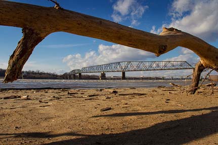 Chain of Rocks Bridge